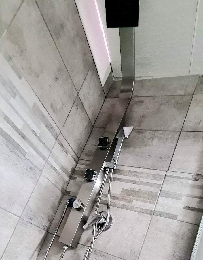 Ferienwohnung Seafront Marina Bay Terra Mala Exterior foto